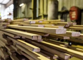 Dingotrans Târgu Ocna – Producător local de tâmplărie din lemn stratificat