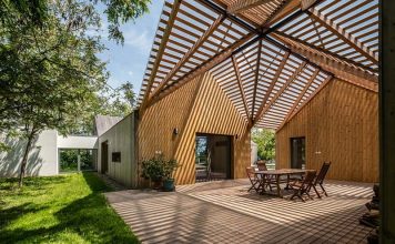 Mobina – firmă specializată în construcția de case din lemn Case din lemn