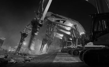 AVEGO închirieri excavatoare și alte utilaje de construcții, parc auto propriu Inchirieri utilaje Bacau