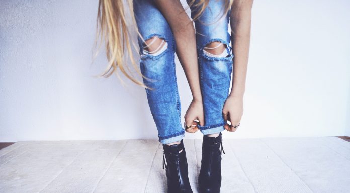 Descoperă oferta magazinului online NEER de jeans pentru damă Jeans de dama