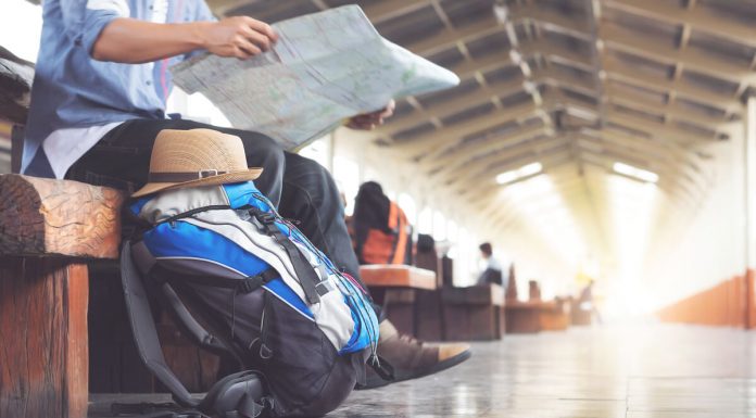 Cum pot cei din Bacău să adune BANII necesari pentru a călători 3 LUNI de zile în ORICE țări doresc?