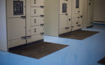 Suprafeţele industriale necesită covoare de protecţie din cauciuc Suprafeţele industriale necesită covoare de protecţie din cauciuc