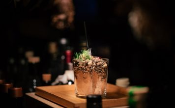 5 rețete de cocktailuri cu rom, ușor de preparat 5 rețete de cocktailuri cu rom, ușor de preparat