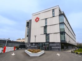 REGINA MARIA 3.0: Reţeaua de sănătate semnează cea mai mare tranzacţie de pe piaţa medicală din Europa Centrală şi de Est REGINA MARIA 3.0: Reţeaua de sănătate semnează cea mai mare tranzacţie de pe piaţa medicală din Europa Centrală şi de Est